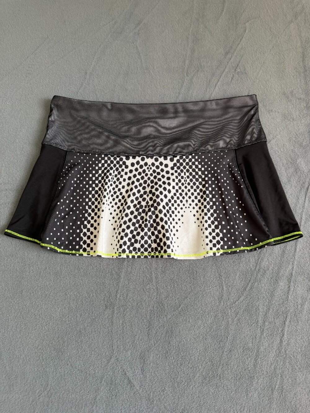 Lucky in Love XL Active Mini Skirt Skort Black White Geometric w Yellow Hem